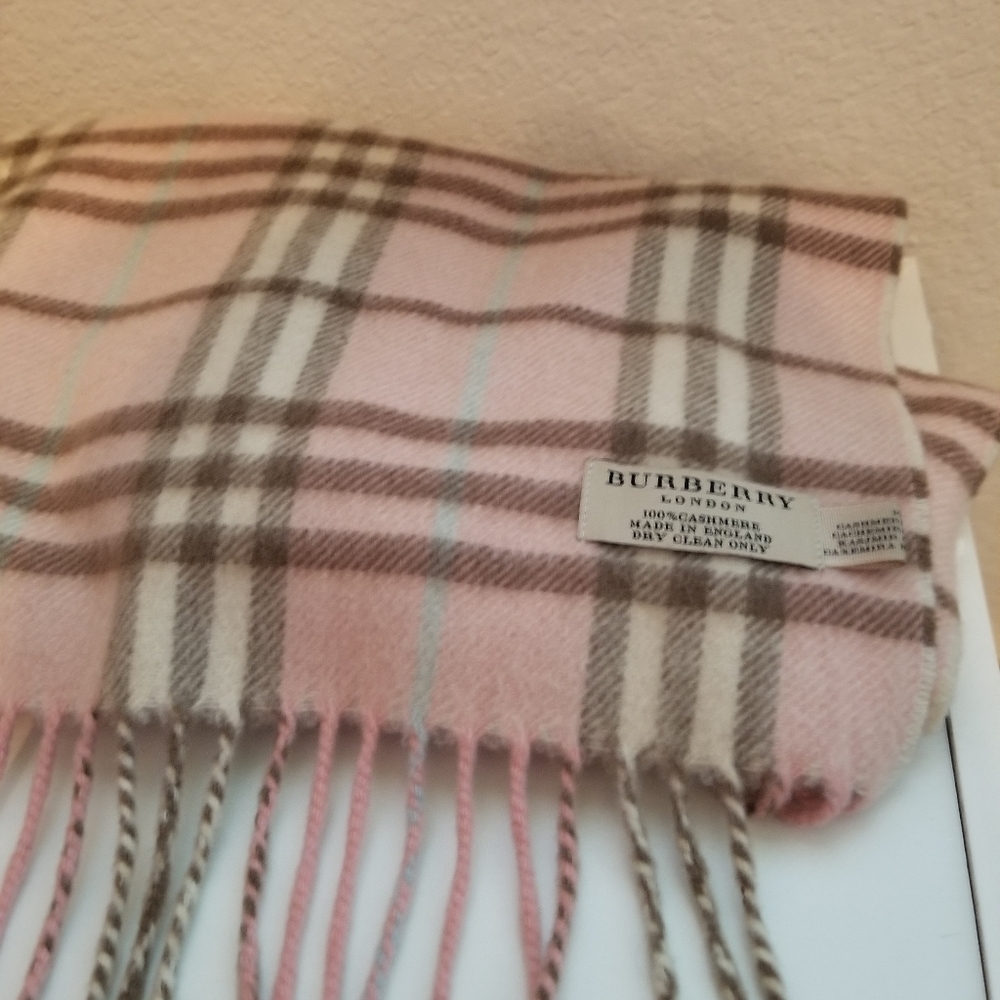 Burberry the Classic Check Cashmere Scarf